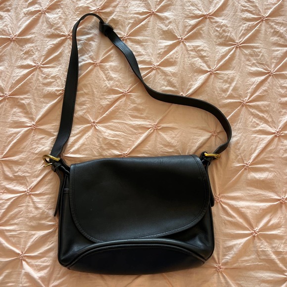 Coach Black Leather Shoulder Bag - Picture 1 of 11